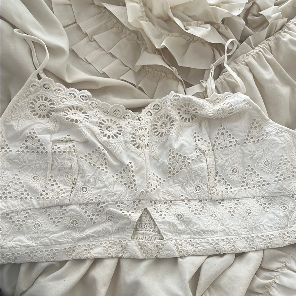 Cream crop top with beautiful design